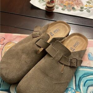 Birkenstock Tan Suede Clogs with Buckle